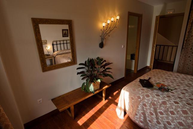 Hotel Rural La Peregrina Carucedo Exterior photo