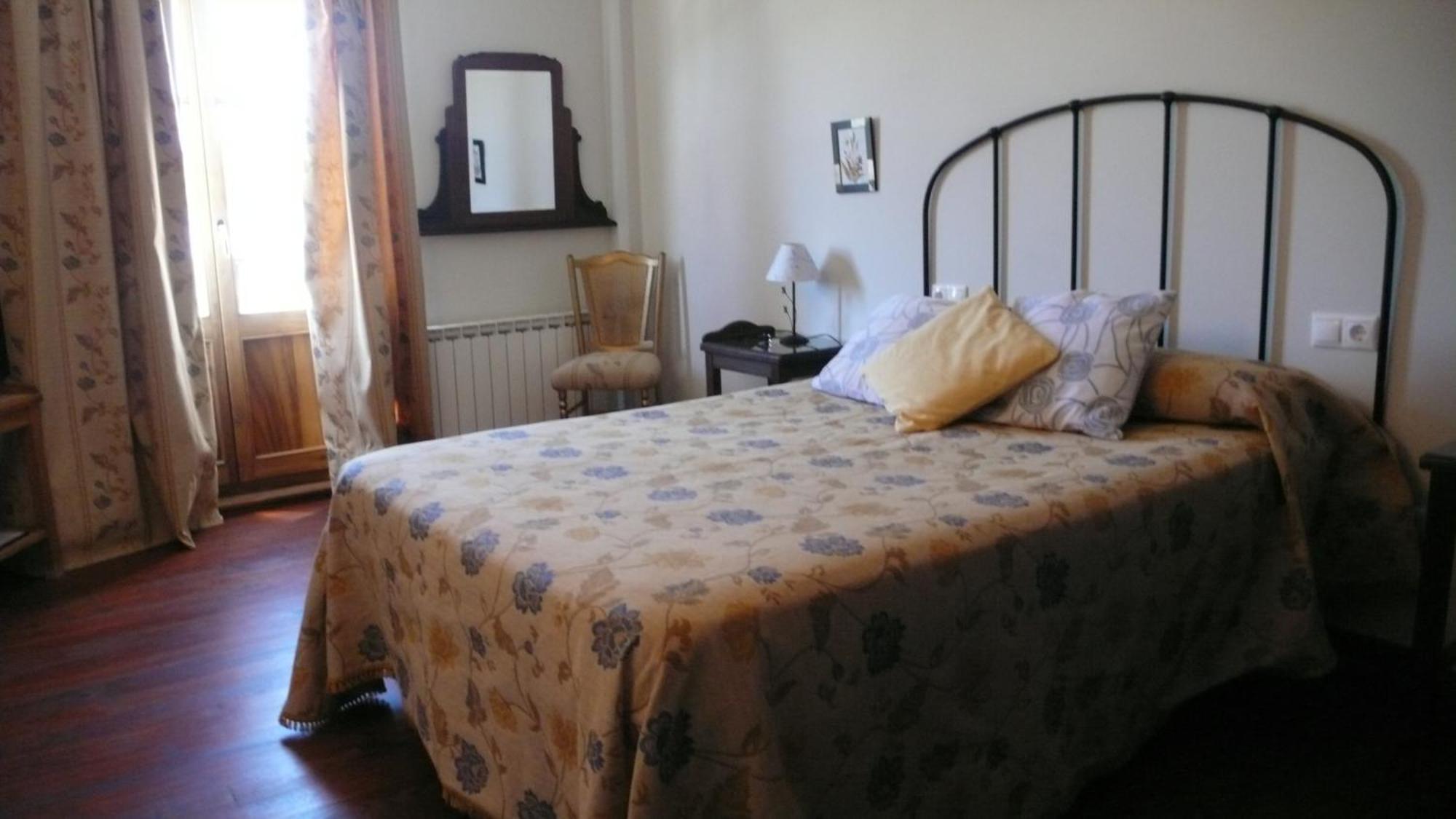 Hotel Rural La Peregrina Carucedo Room photo